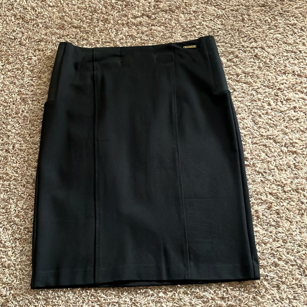 NWT Anne Klein black skirt size 8